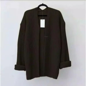 switer breska perempuan dewasa